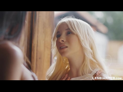 ❤️ Tjejen kommer hem några månader senare och slutar med att äta sin styvmors fitta. ️❌ Sluts at sv.myteporn.ru ❤